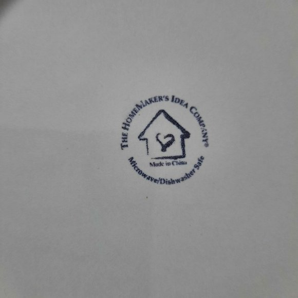 NOS the homemaker idea co set of 4 heart shaped ceramic plates. 2 green, 2 white - Picture 6 of 9